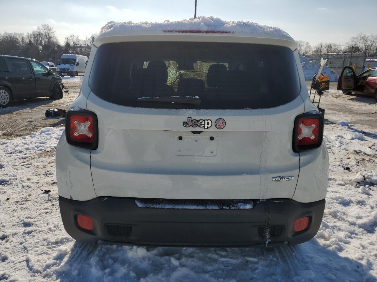 2016 Jeep Renegade - Image 6