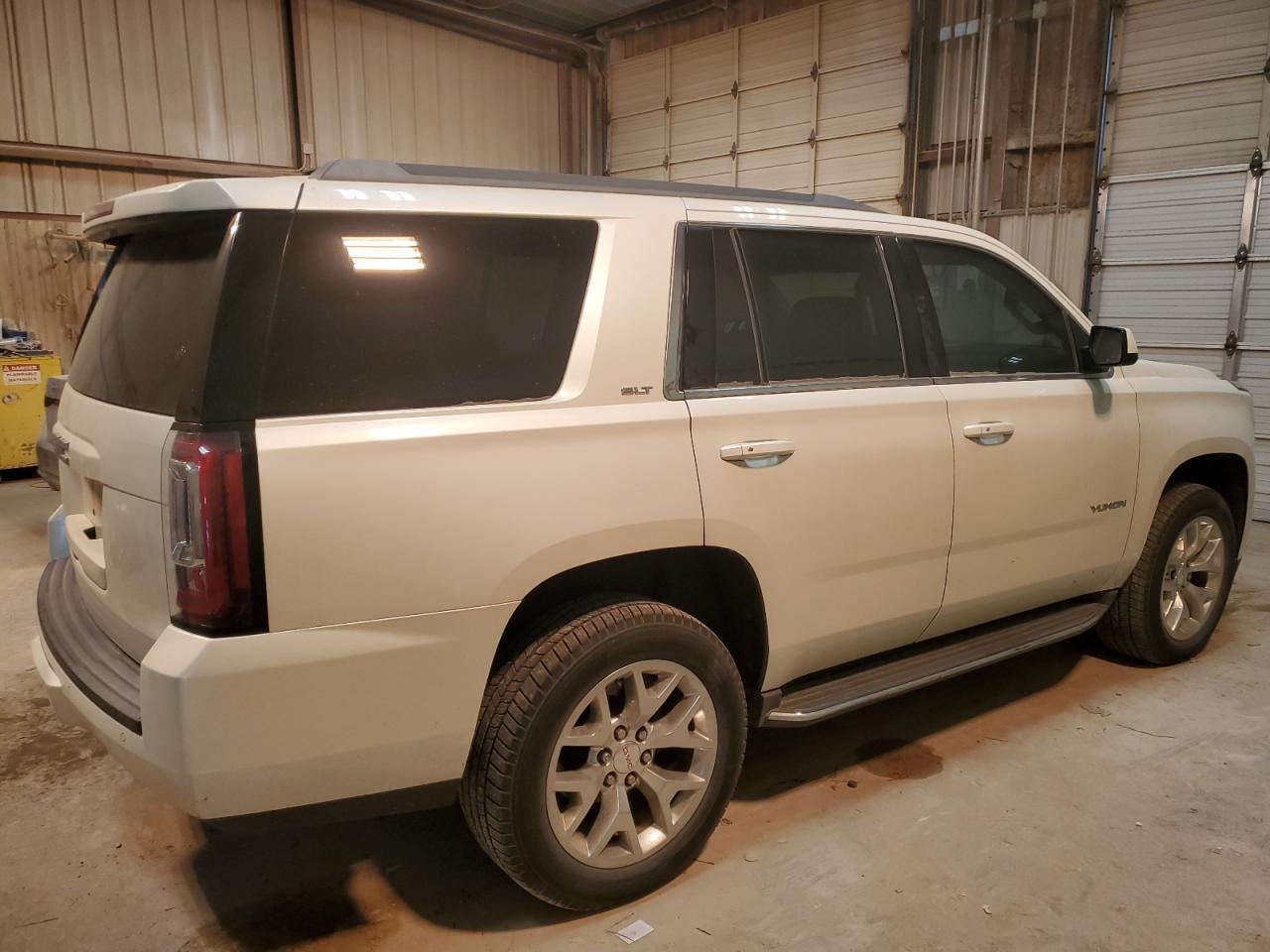2015 GMC Yukon - Image 3