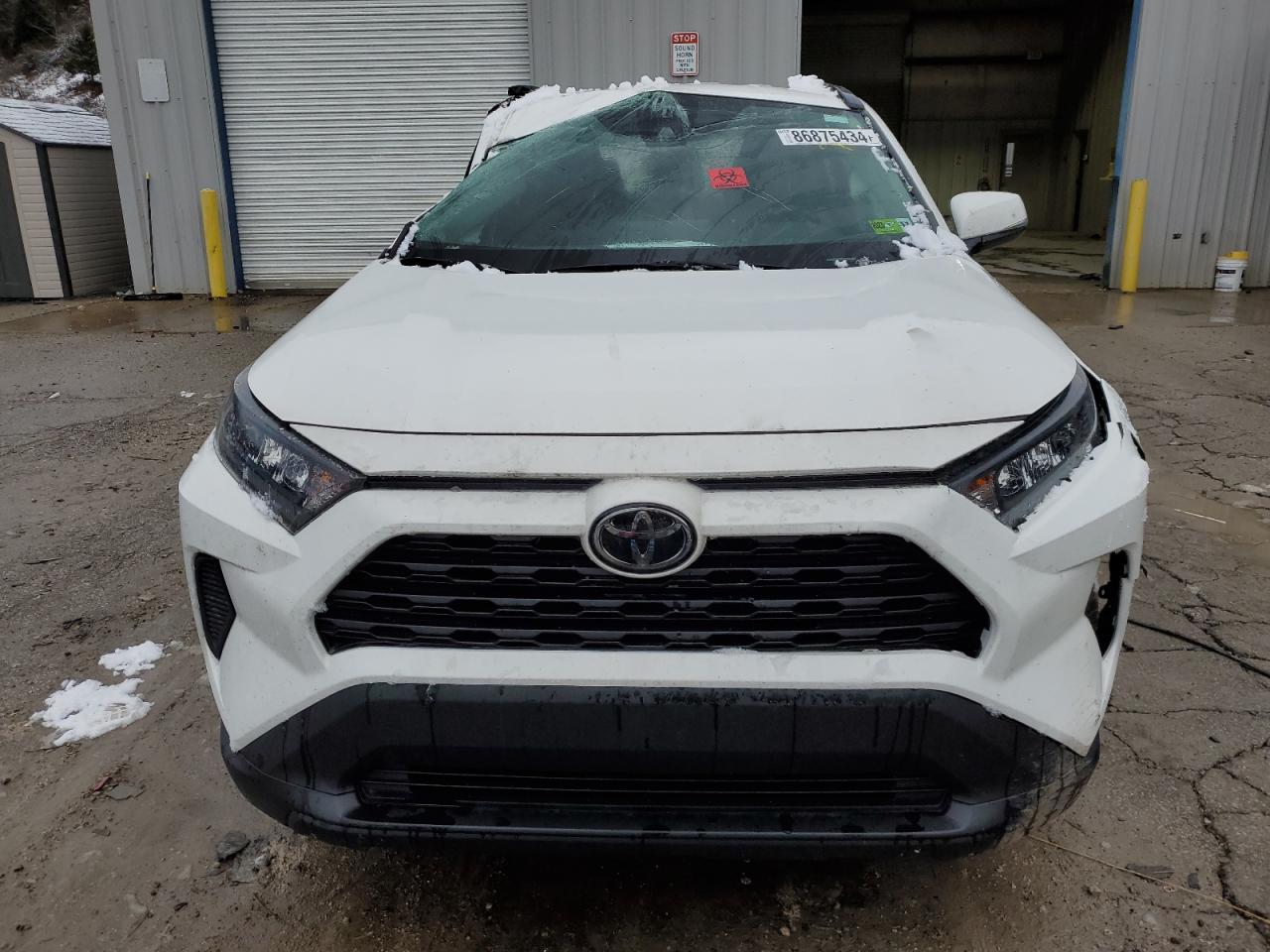 2021 Toyota RAV 4 - Image 5