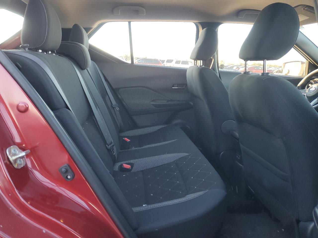 2020 Nissan Kicks - Image 11
