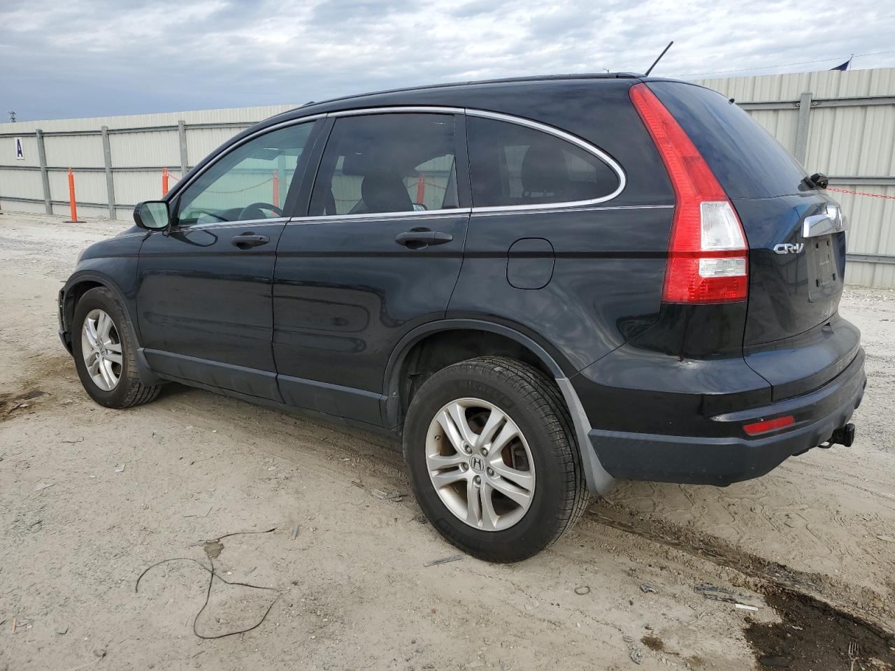 2011 Honda CR-V - Image 2