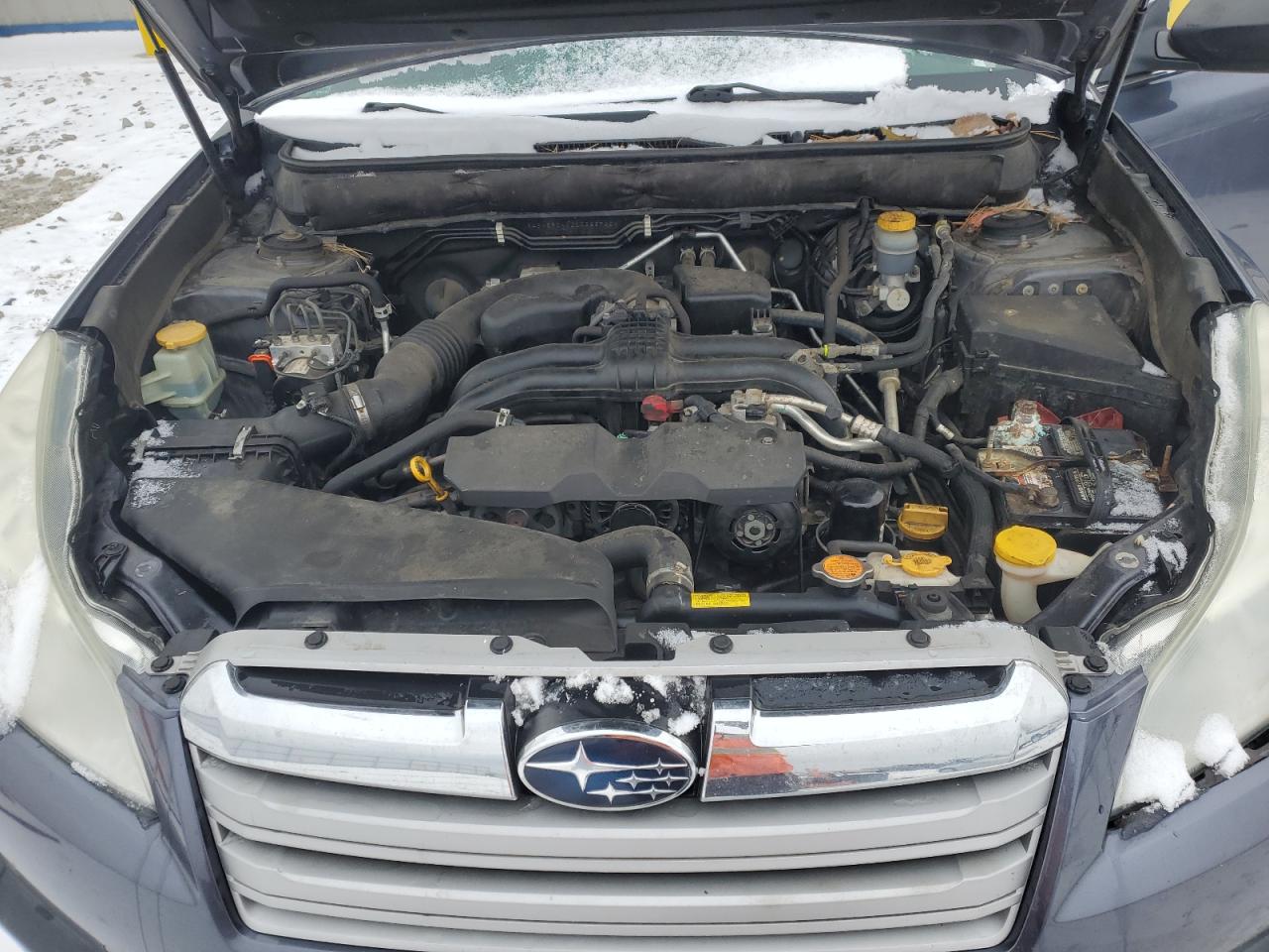 2014 Subaru Outback - Image 12
