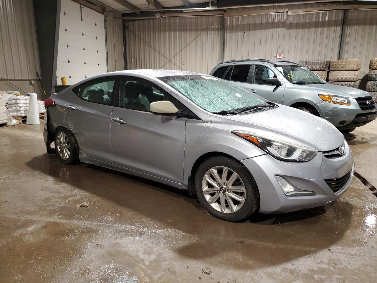 2015 Hyundai Elantra - Image 4