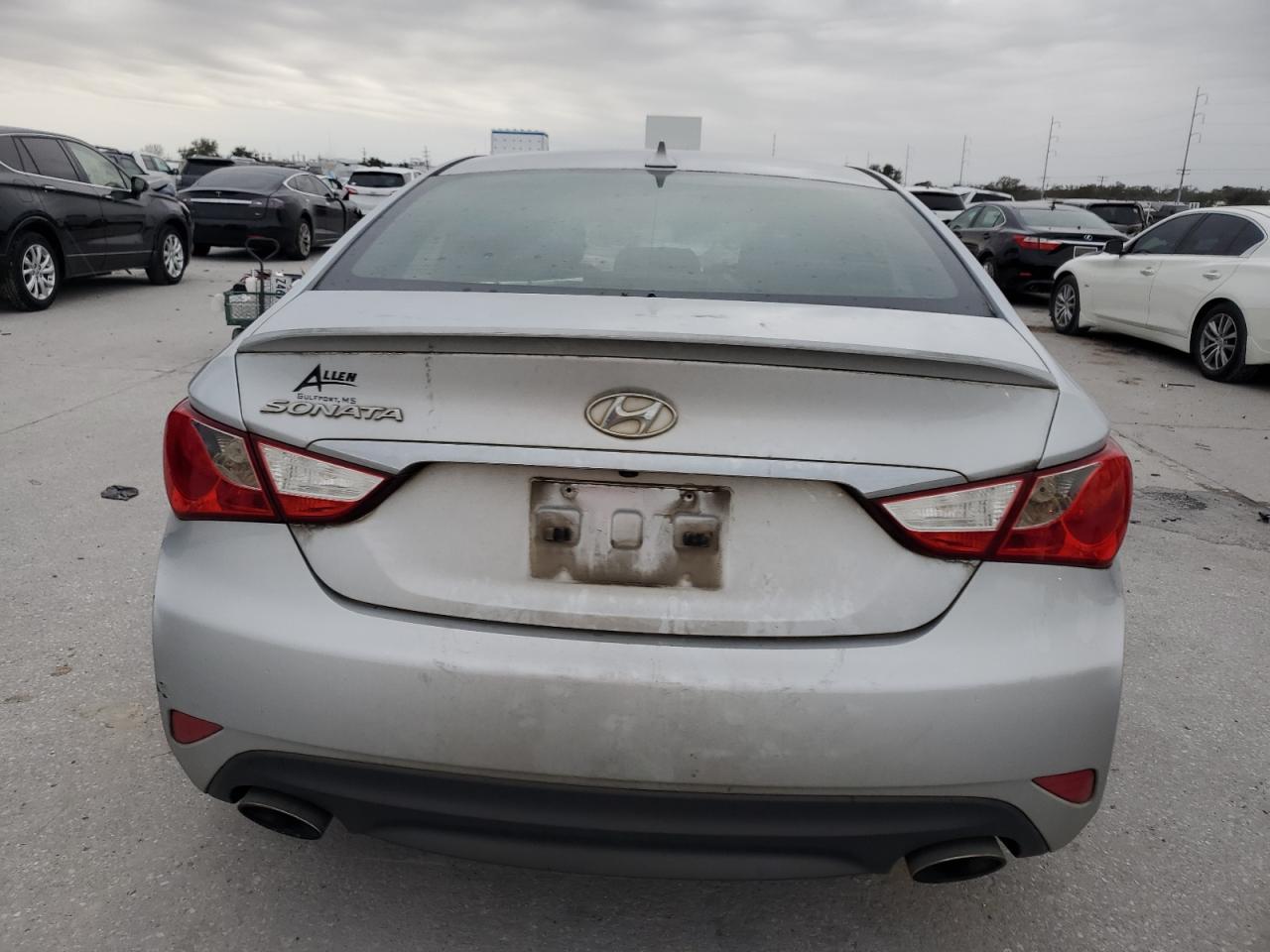 2014 Hyundai Sonata - Image 6