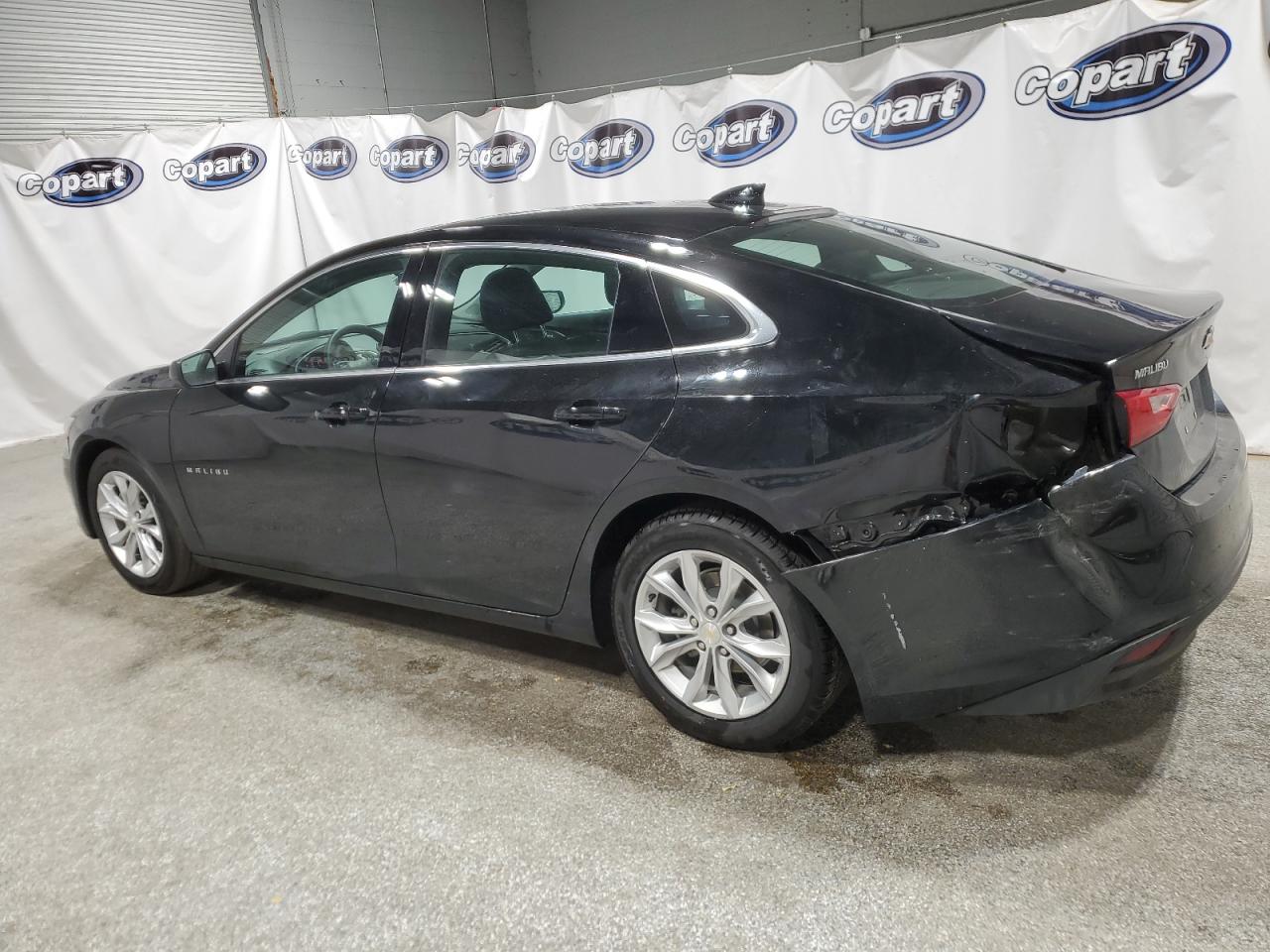 2023 Chevrolet Malibu - Image 2