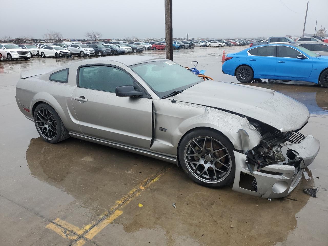 2008 Ford Mustang - Image 4