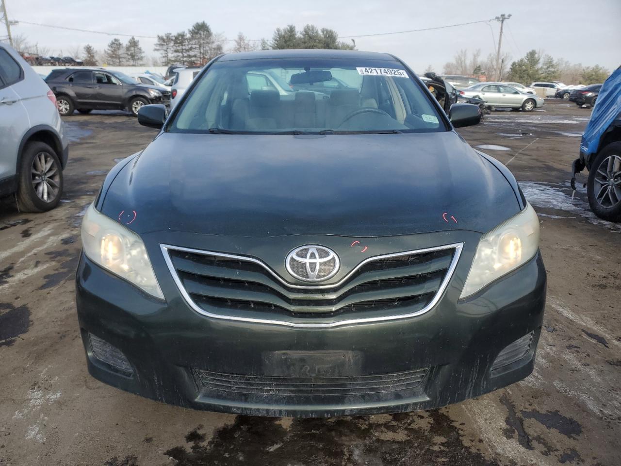 2010 Toyota Camry - Image 5