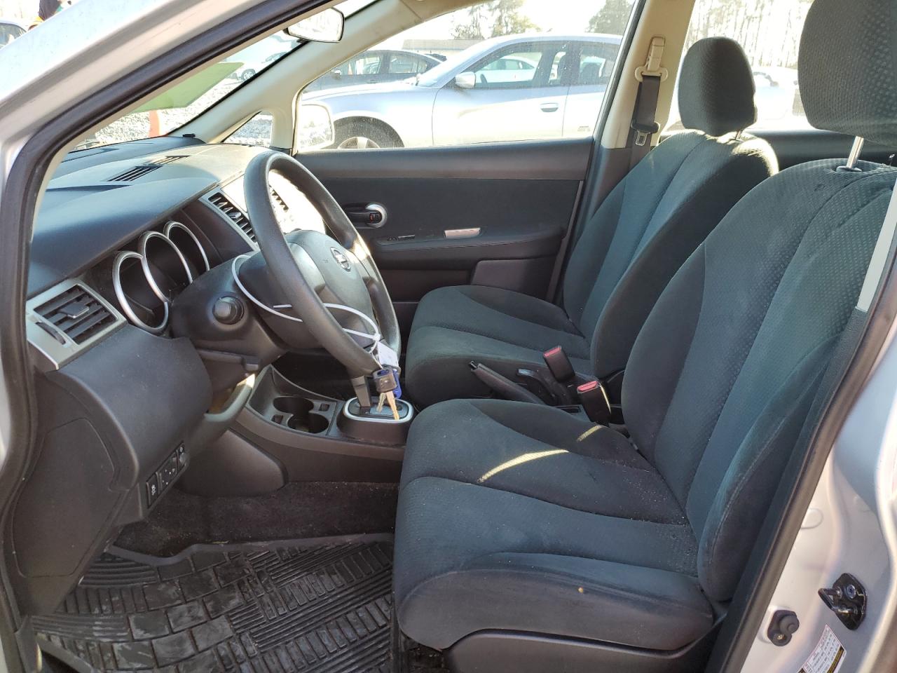 2012 Nissan Versa - Image 7