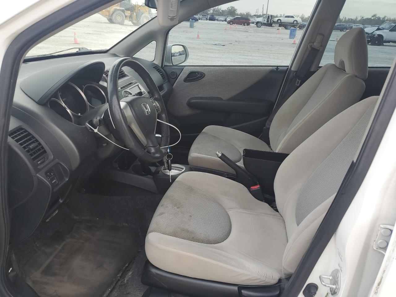 2007 Honda Fit - Image 7