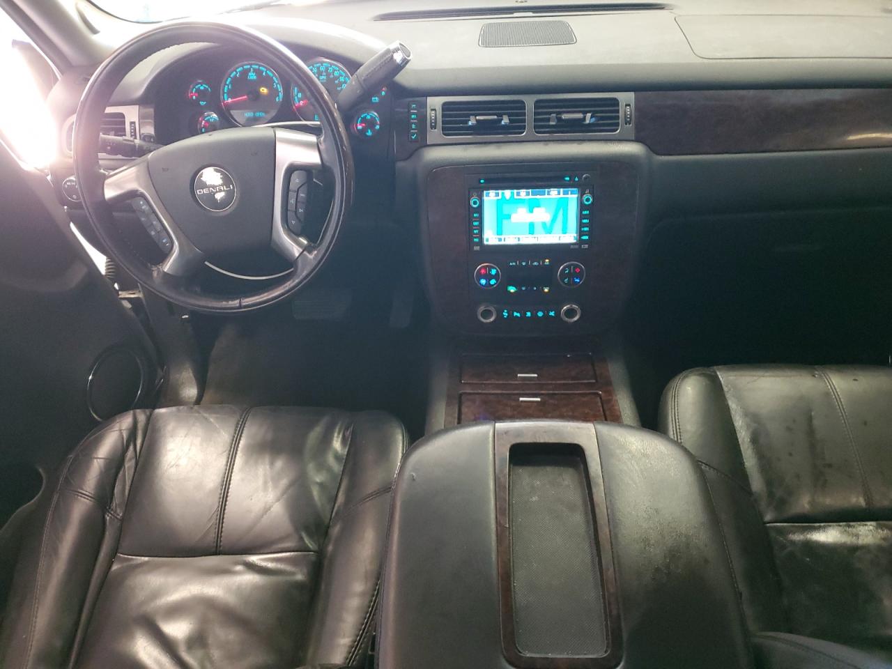 2007 GMC Yukon - Image 8