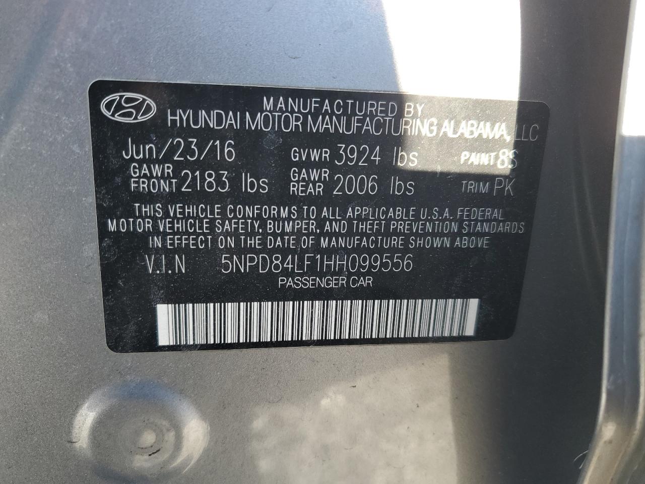 2017 Hyundai Elantra - Image 12