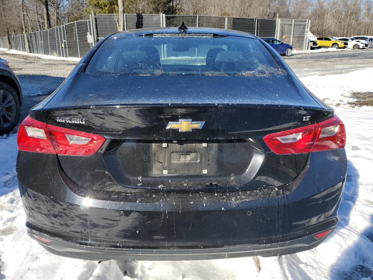 2023 Chevrolet Malibu - Image 6