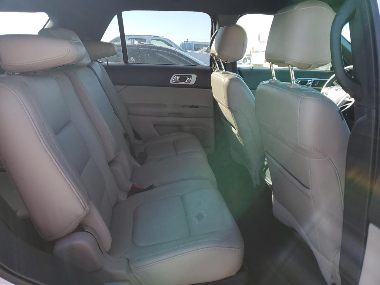 2013 Ford Explorer - Image 11