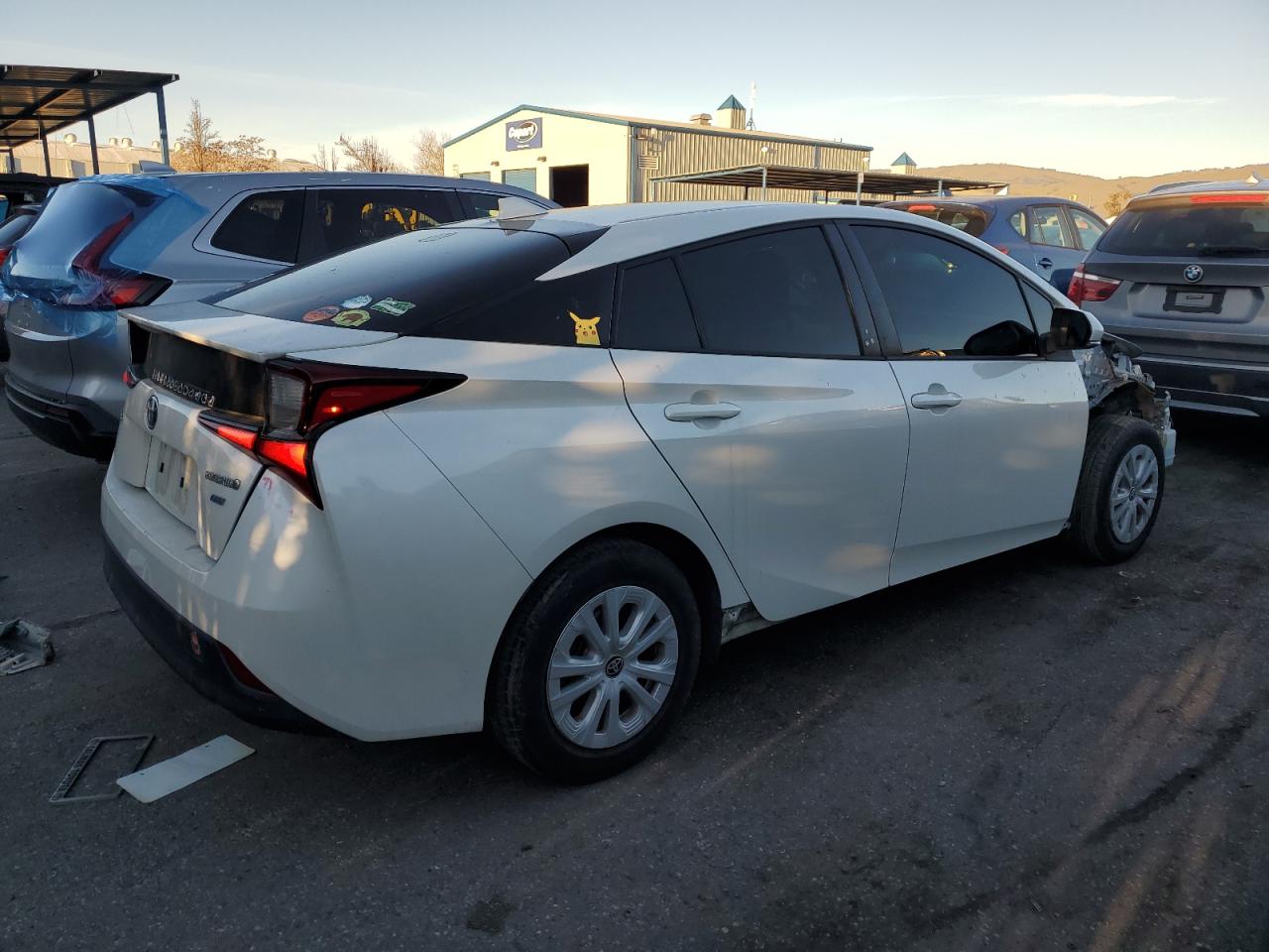 VIN JTDKARFU1K3072766 2019 TOYOTA PRIUS no.3