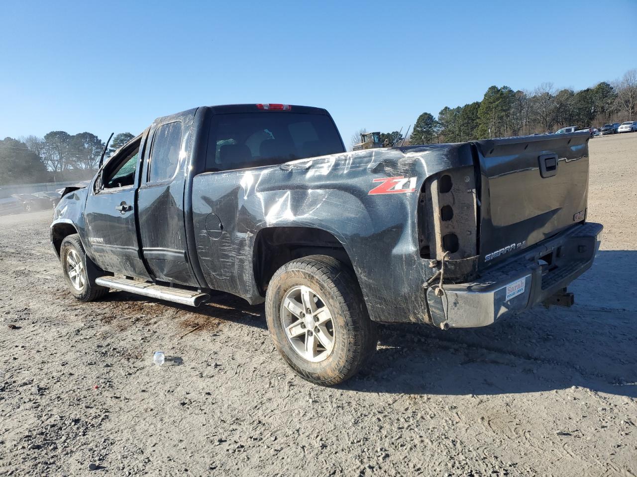 2009 GMC Sierra - Image 2