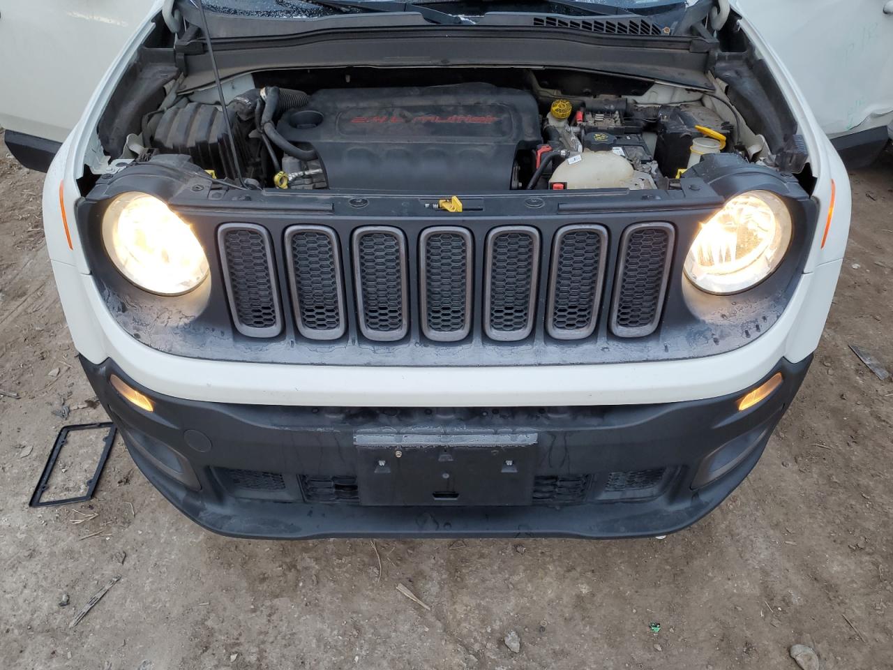 2016 Jeep Renegade - Image 13