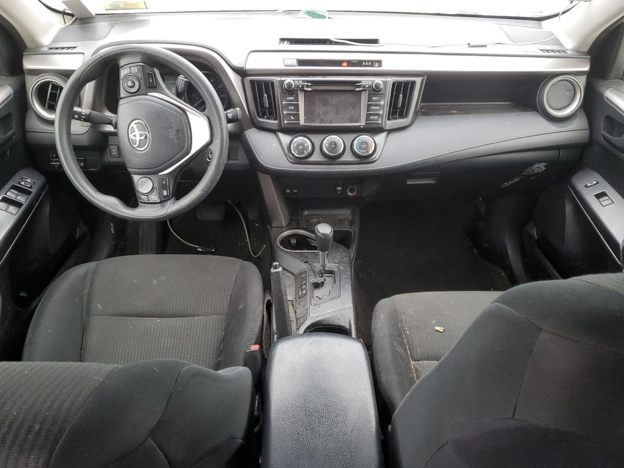 2017 Toyota RAV 4 - Image 8