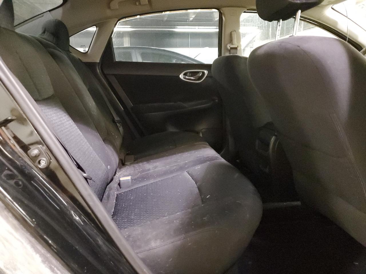 2014 Nissan Sentra - Image 10