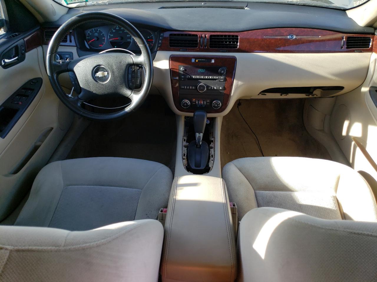 2010 Chevrolet Impala - Image 8