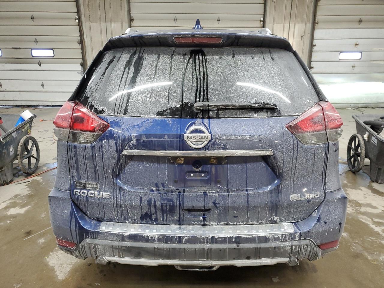 2017 Nissan Rogue - Image 6
