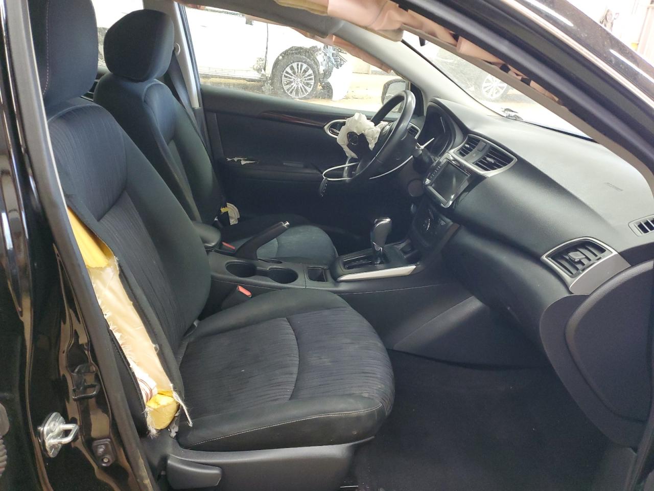 2019 Nissan Sentra - Image 7