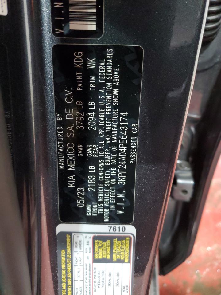 2023 Kia Forte - Image 13