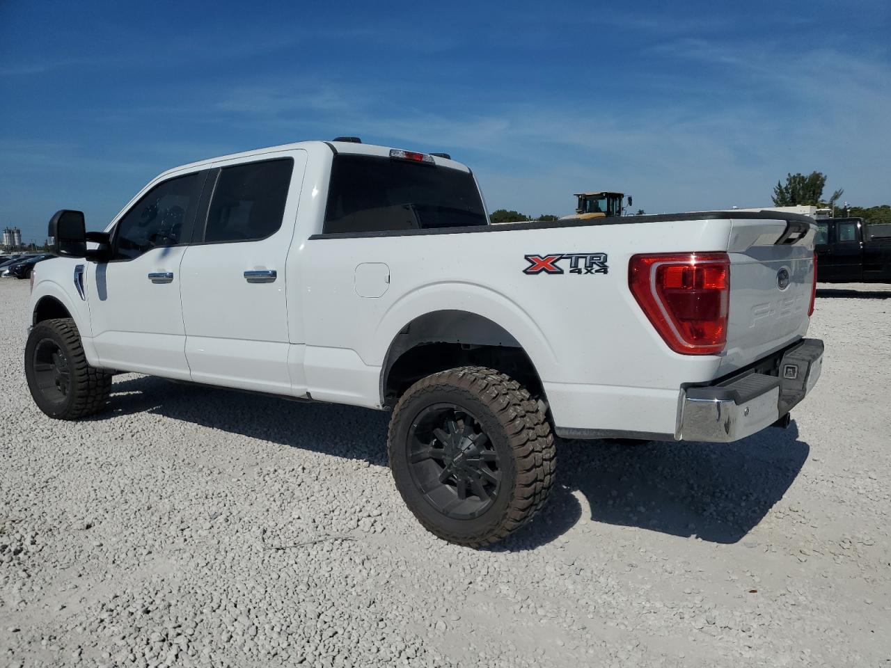 2022 Ford F-150 - Image 2