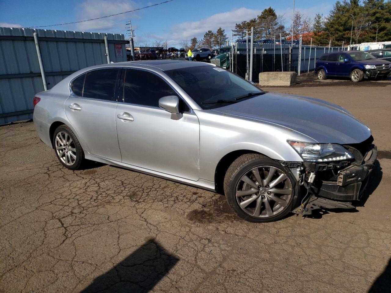 2014 Lexus GS - Image 4