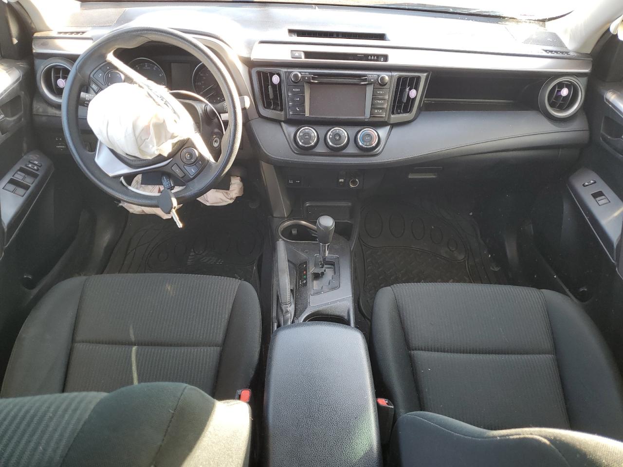 2018 Toyota RAV 4 - Image 8