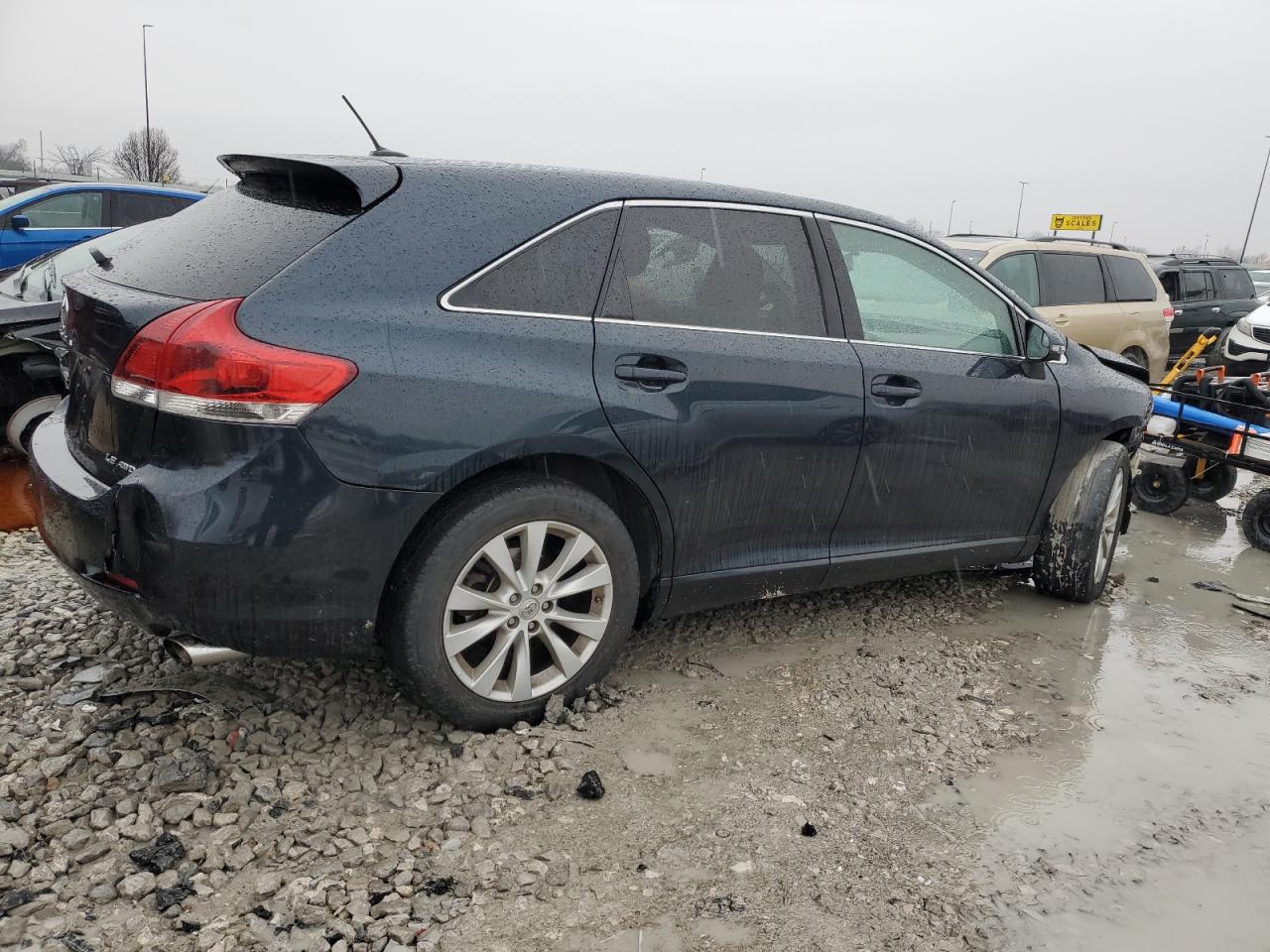 2015 Toyota Venza - Image 3