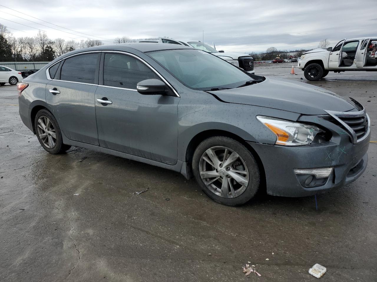 2015 Nissan Altima - Image 4