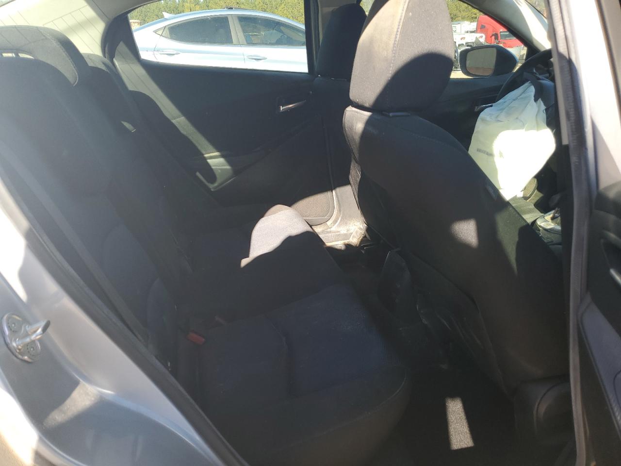 2017 Toyota Yaris - Image 10