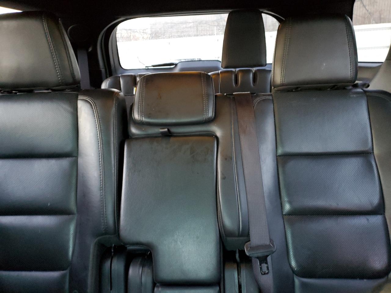 2013 Ford Explorer - Image 10