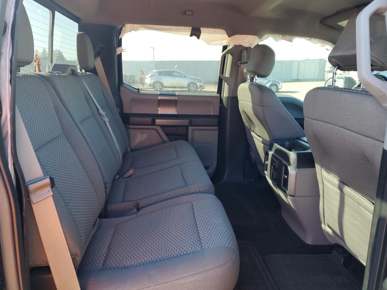 2016 Ford F-150 - Image 10