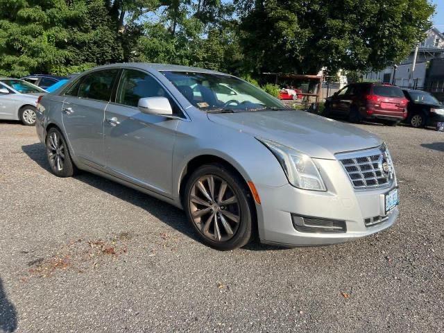 Sedans CADILLAC XTS 2013 Szary