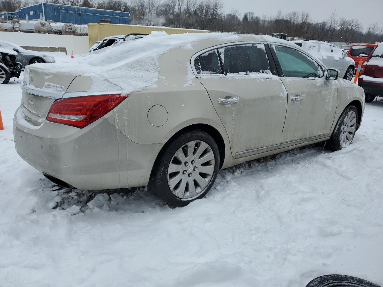 VIN 1G4GC5G37EF203356 2014 BUICK LACROSSE no.3