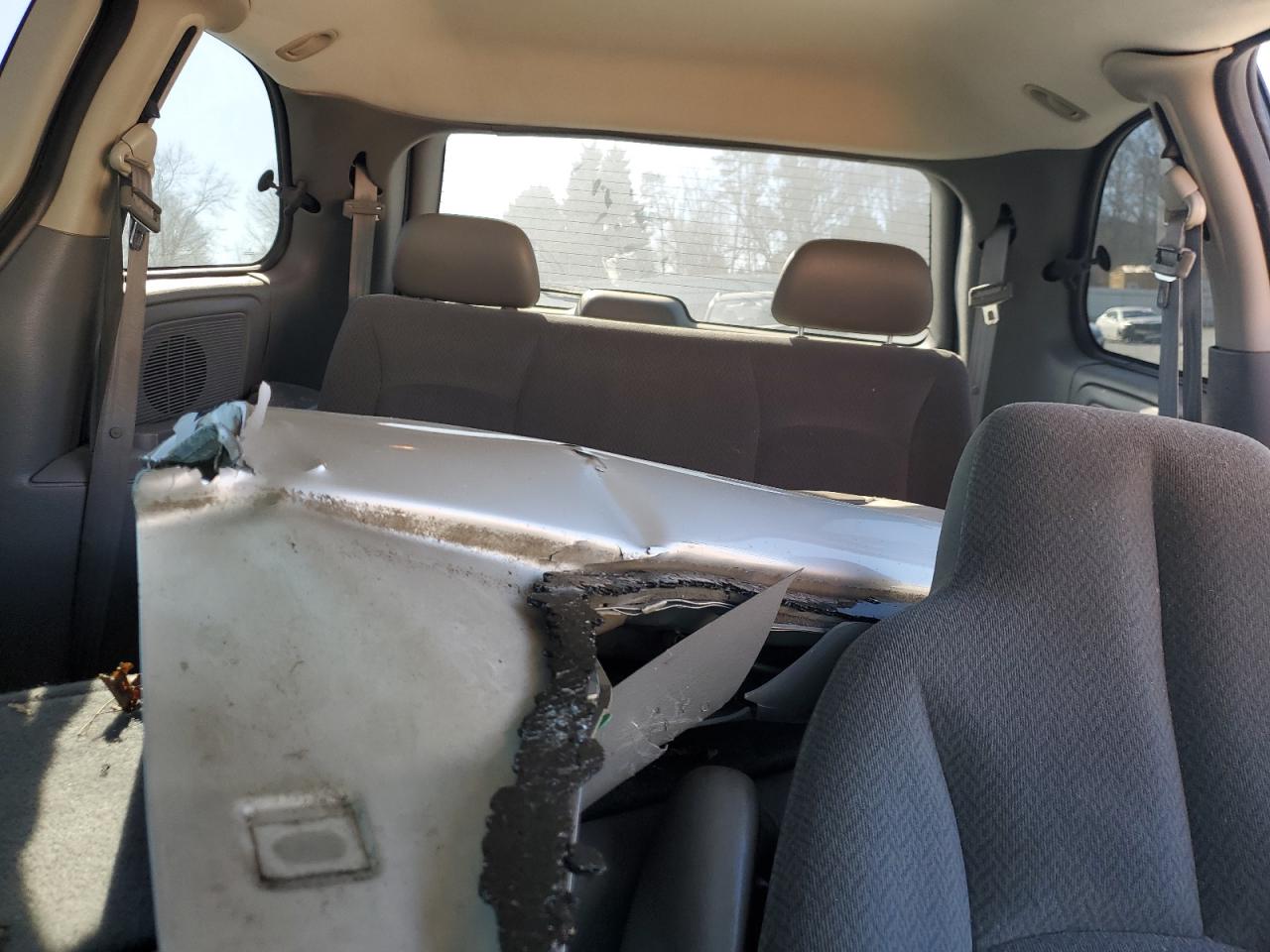 2005 Dodge Caravan - Image 10