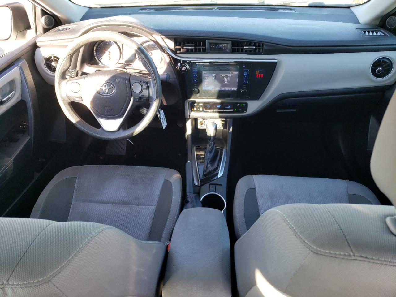2018 Toyota Corolla - Image 8