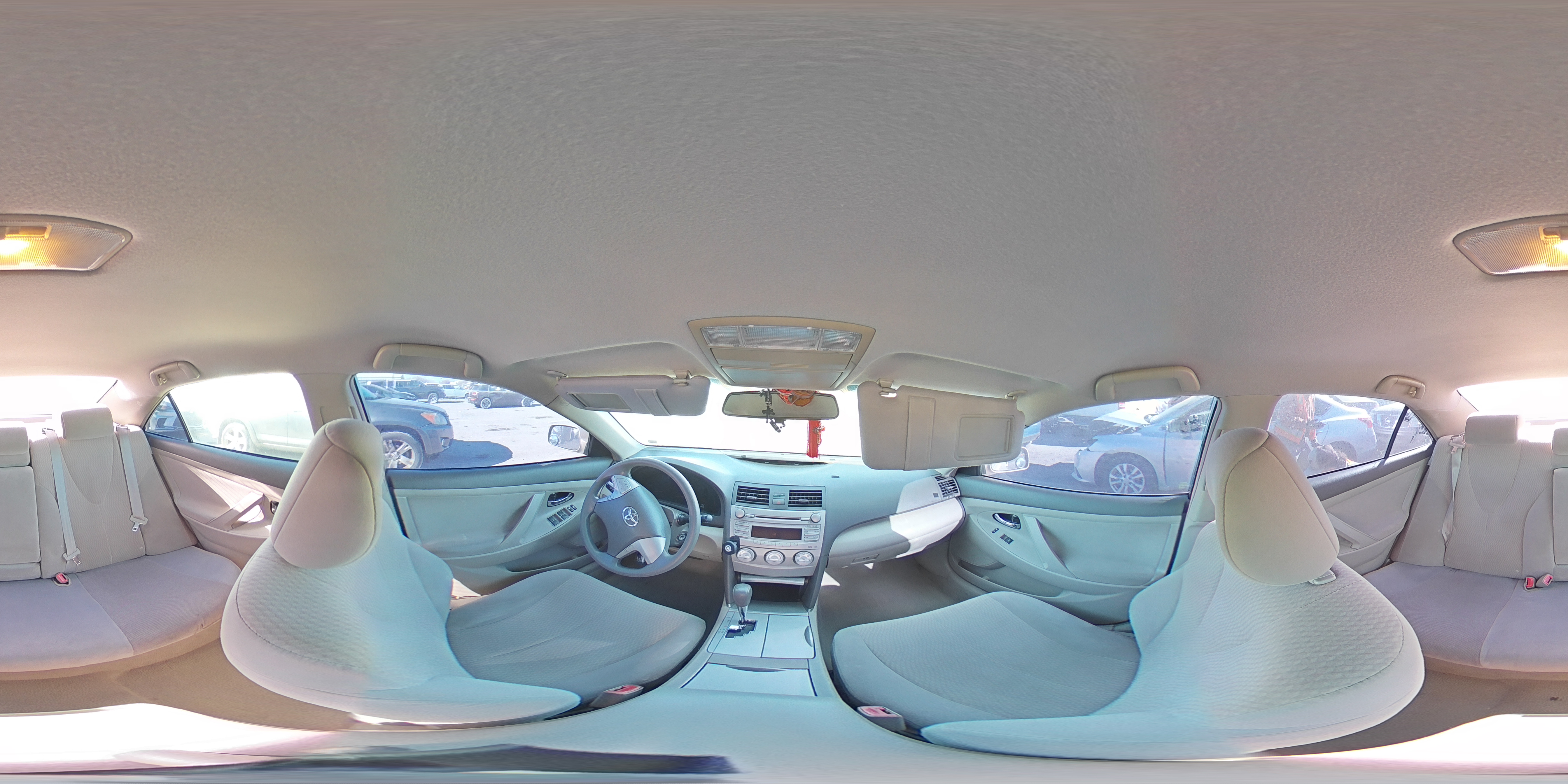2011 Toyota Camry - Image 13