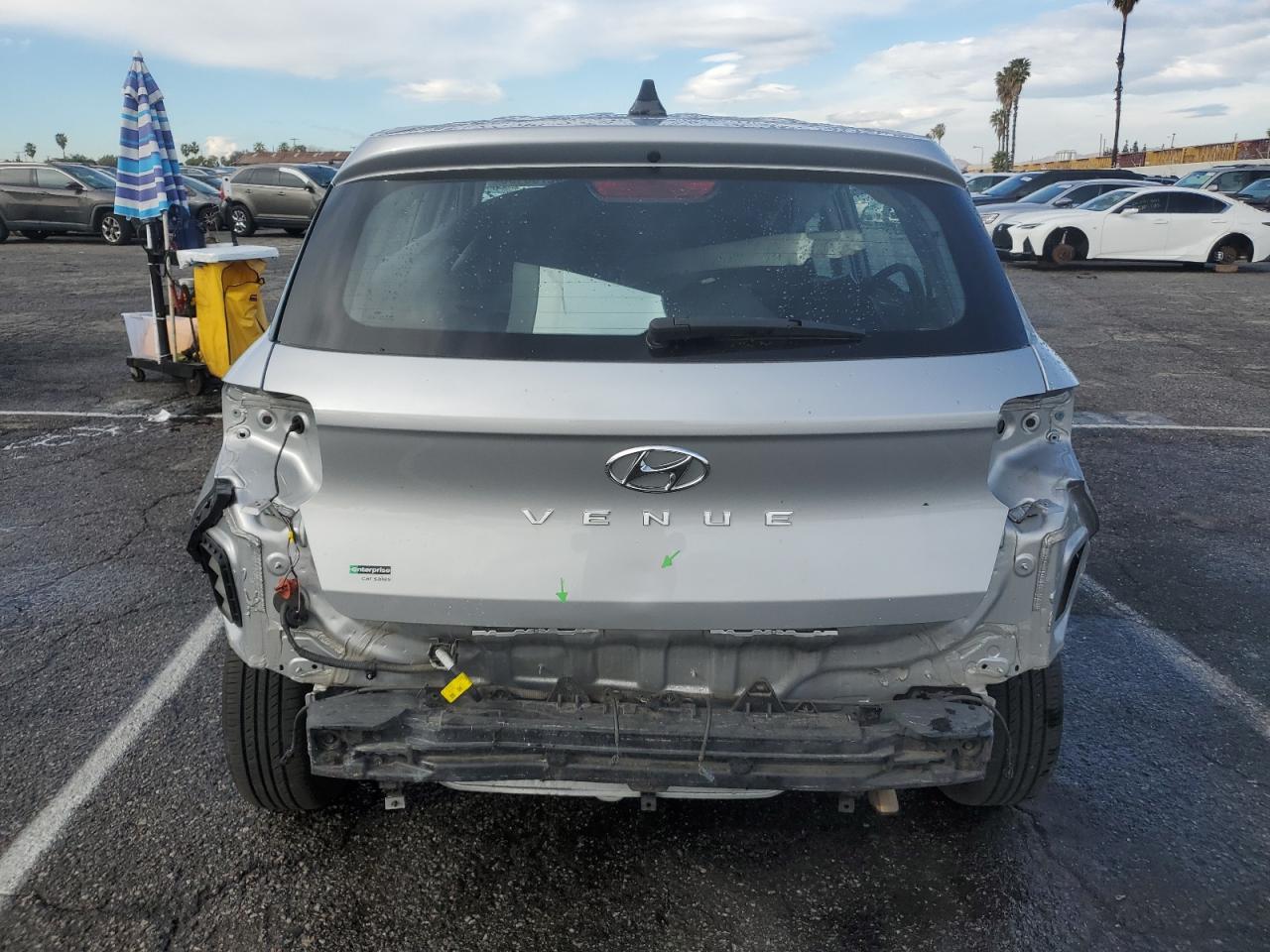 2021 Hyundai Venue - Image 6