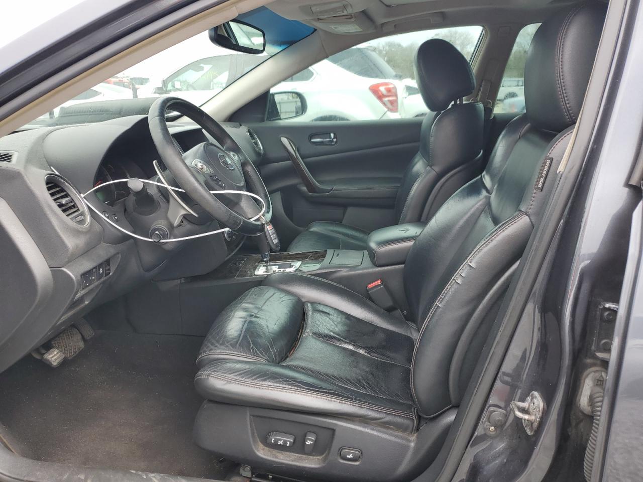 2010 Nissan Maxima - Image 7