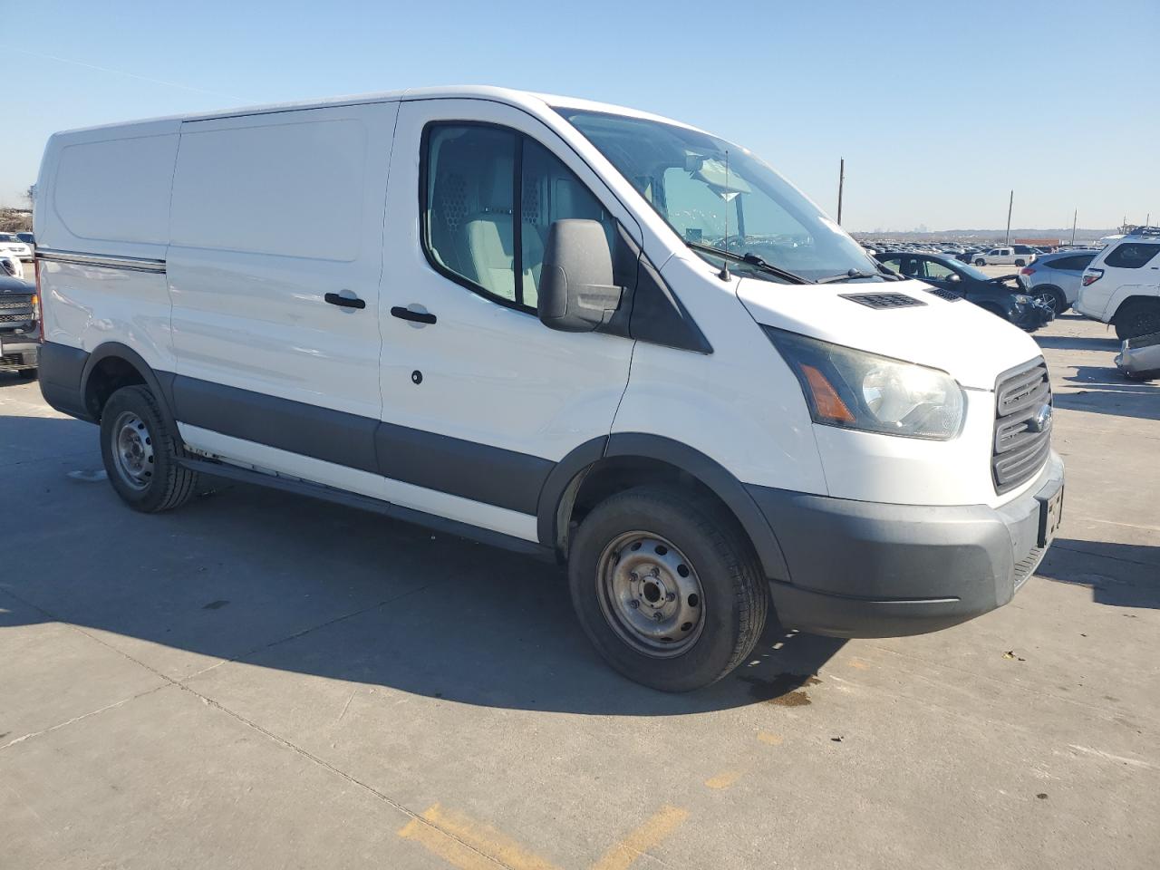 VIN 1FTNR1YM8FKA83232 2015 FORD TRANSIT no.4