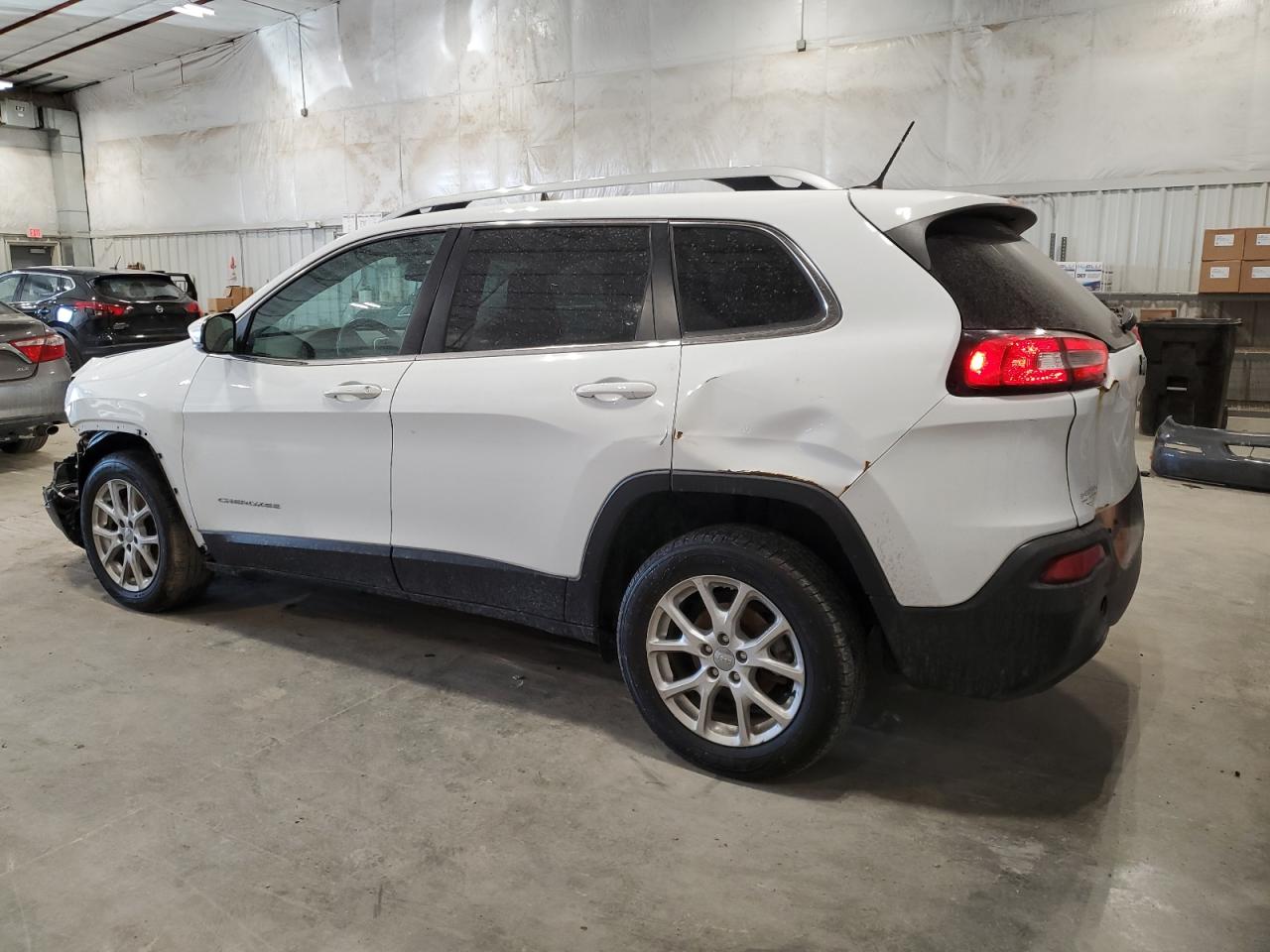 2017 Jeep Grand Cherokee - Image 2