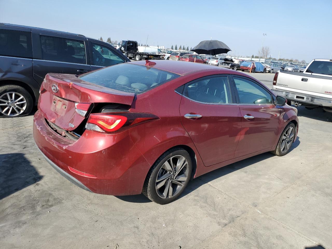 2015 Hyundai Elantra - Image 3