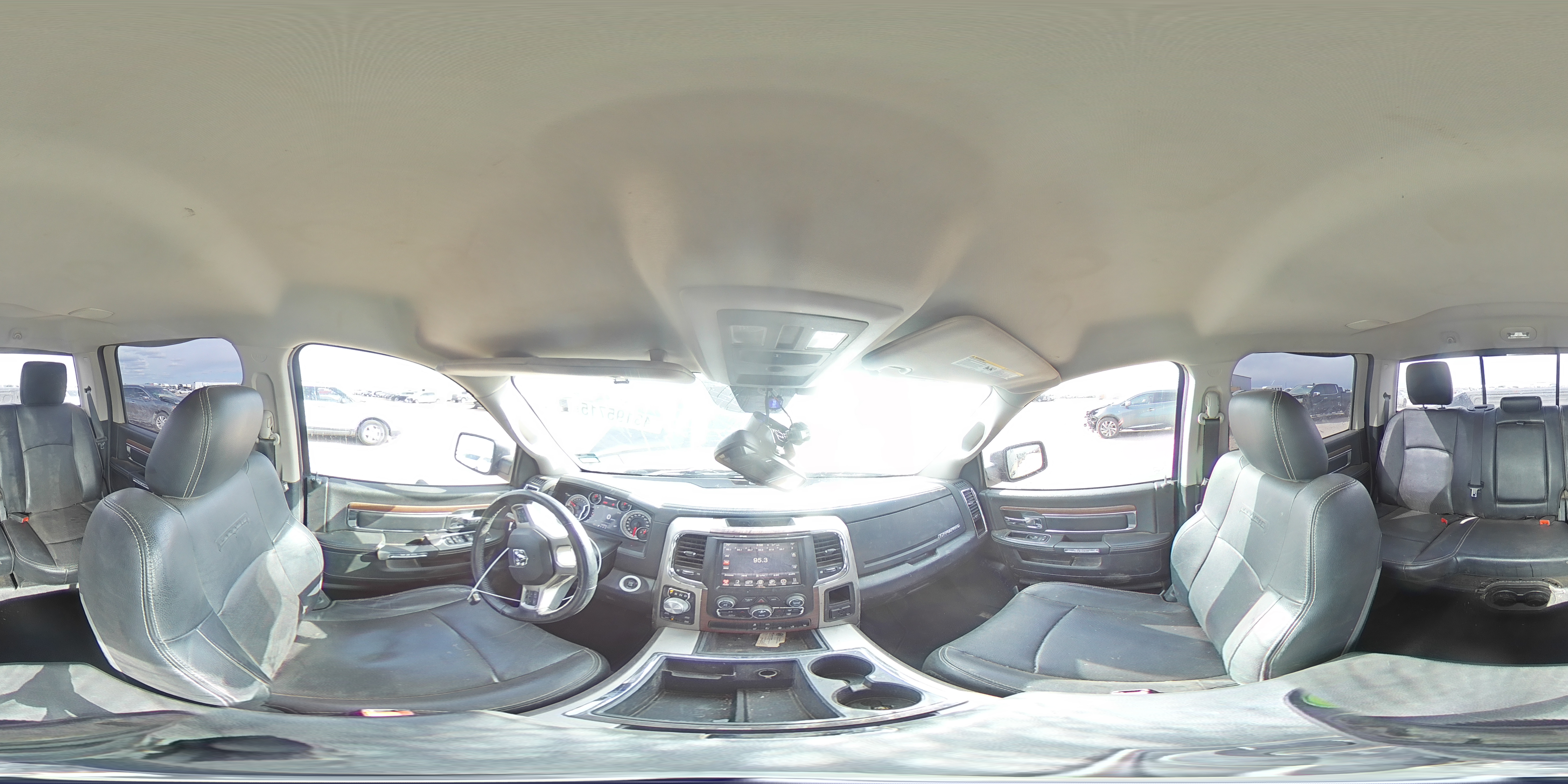 2014 RAM 1500 - Image 12