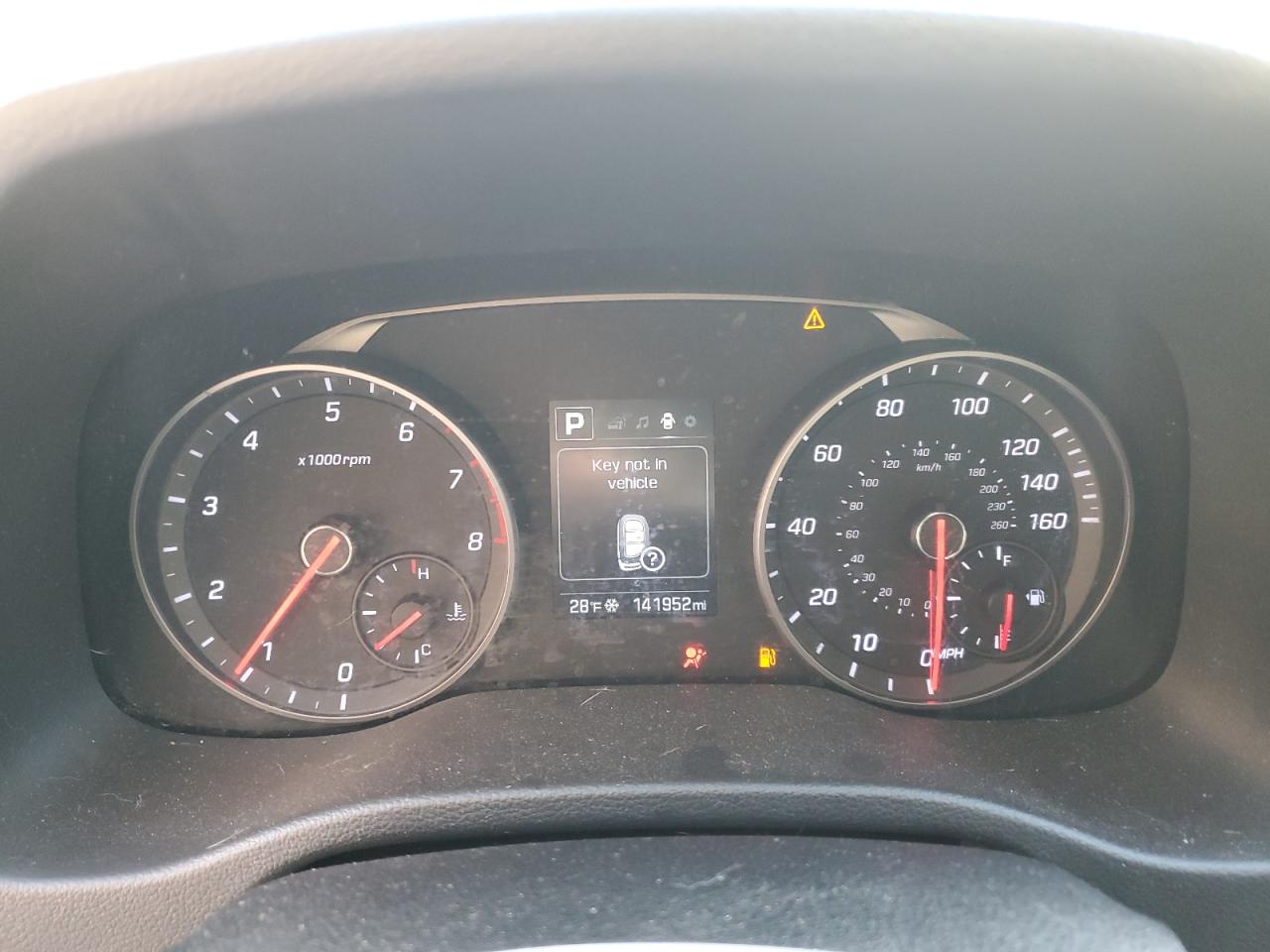 2018 Hyundai Elantra - Image 9