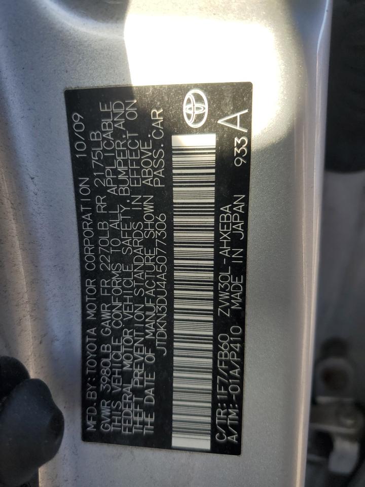 2010 Toyota Prius - Image 12