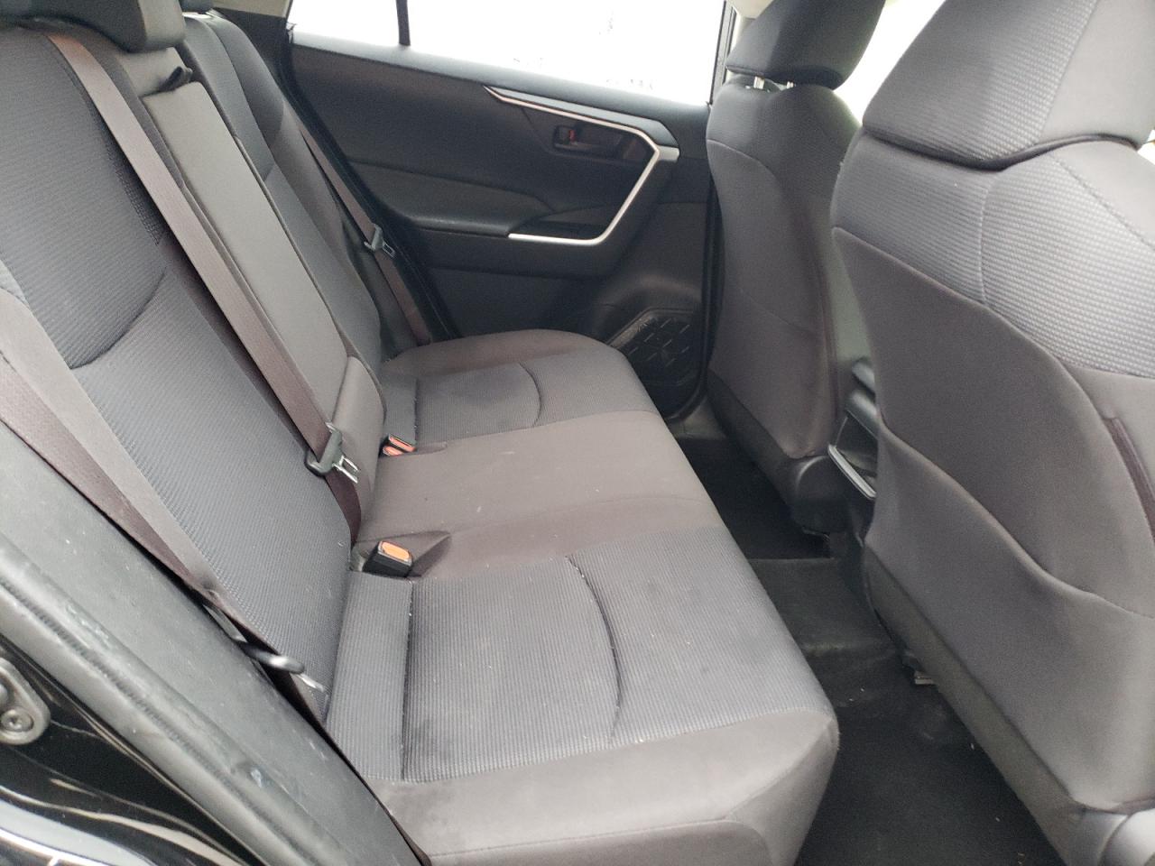 2019 Toyota RAV 4 - Image 11