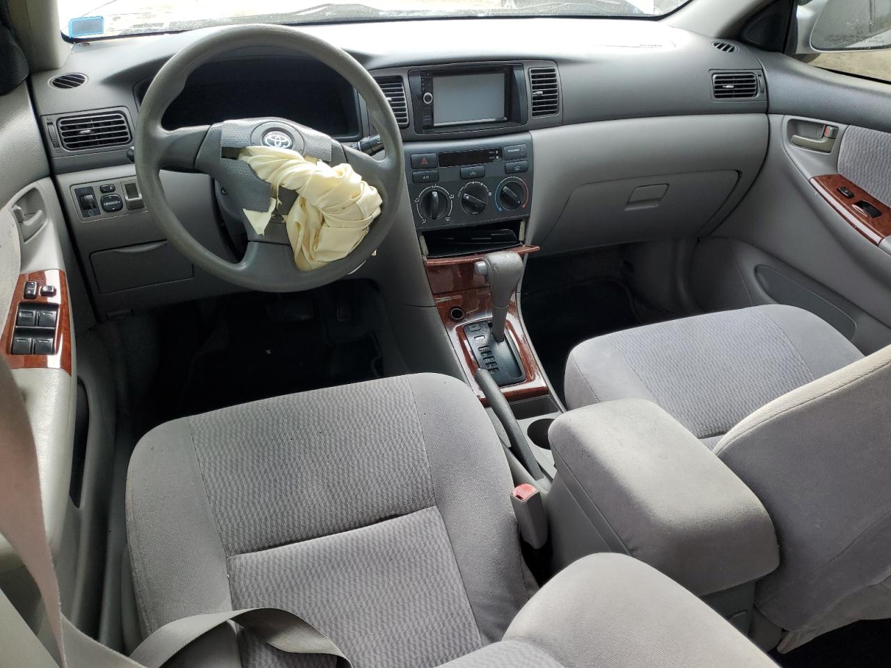 2005 Toyota Corolla - Image 8