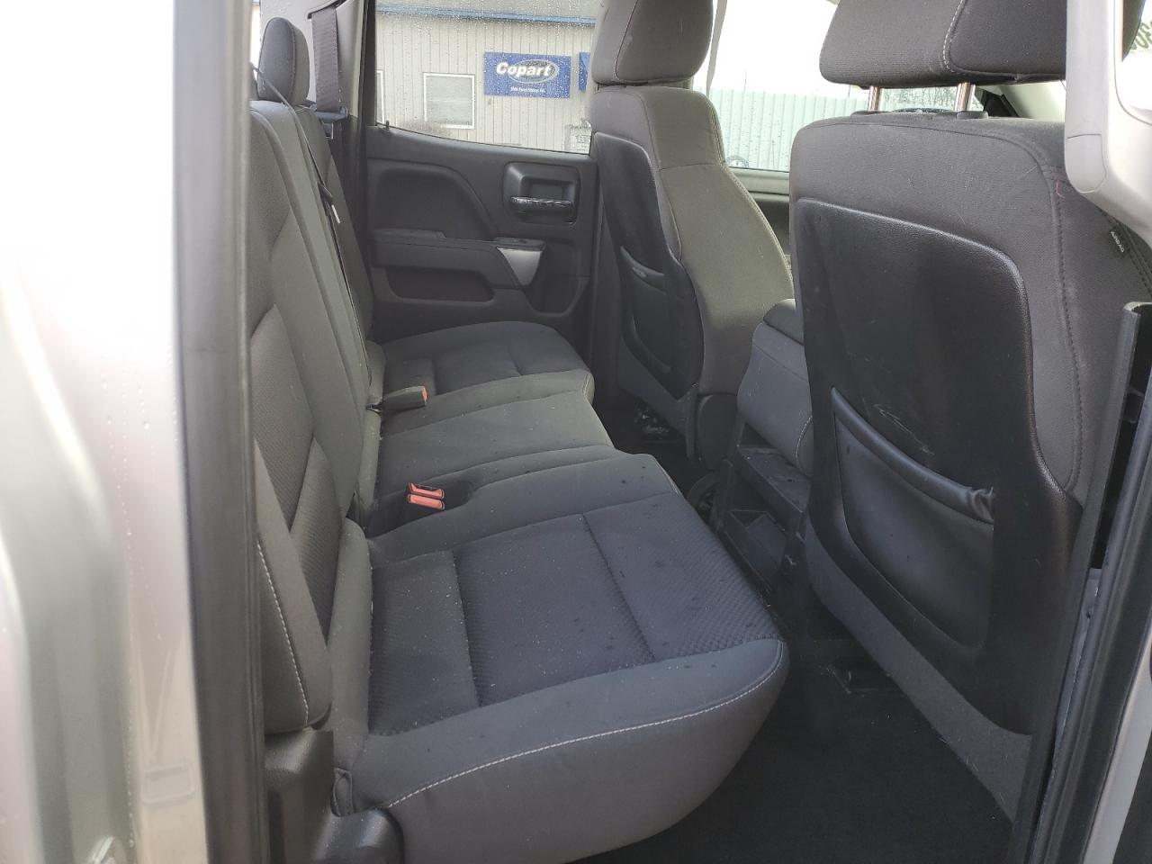 2015 Chevrolet Silverado - Image 10